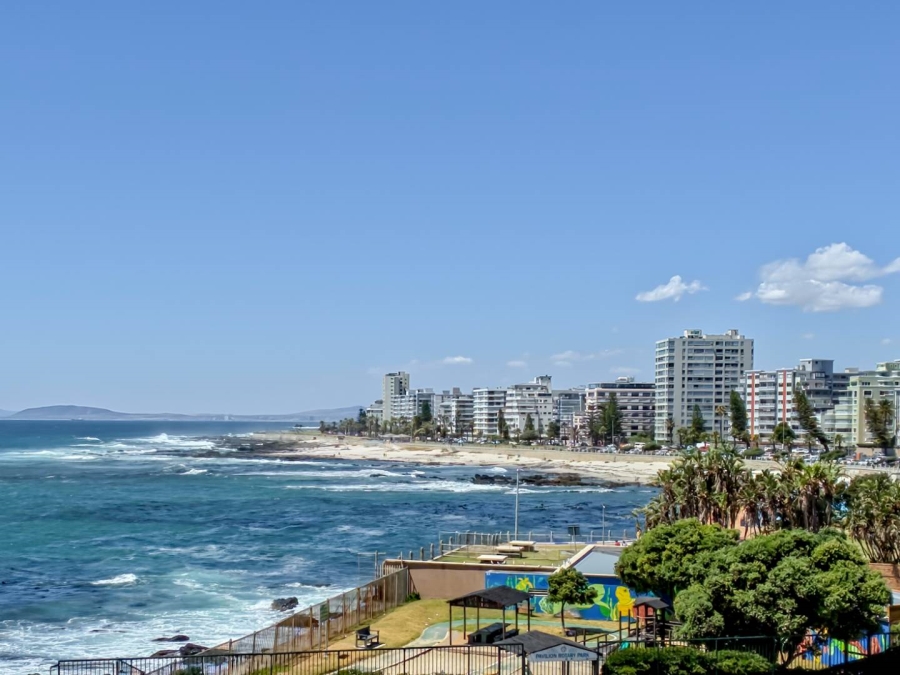 To Let 2 Bedroom Property for Rent in Sea Point Western Cape